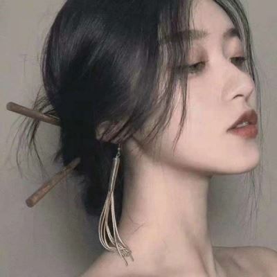 微丧干净女头像动漫 微丧干净女头动漫