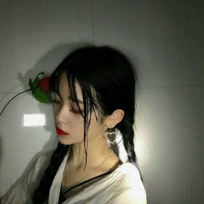 00后专用情侣头像 适合00后学生用的情侣头像一对