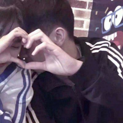 情侣头像00后一对 00后qq情侣头像一人一半儿
