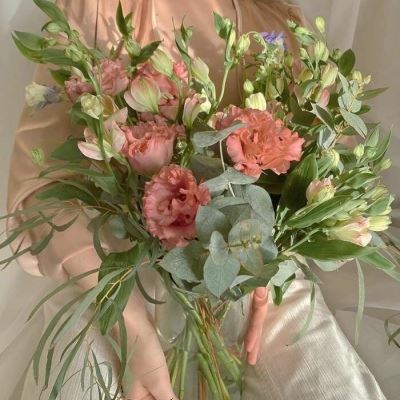 拿花头像女生头像 拿花头像女生性格