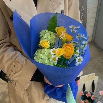 拿花头像女生头像 拿花头像女生性格