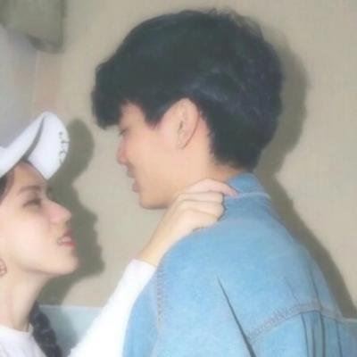 情侣头像甜蜜拥抱亲吻 超甜蜜情头