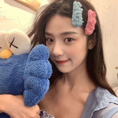 近脸女生头像 女生头像近脸照