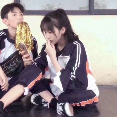 潮流情头像情侣双人两张 潮流情侣头像一男一女两张分开