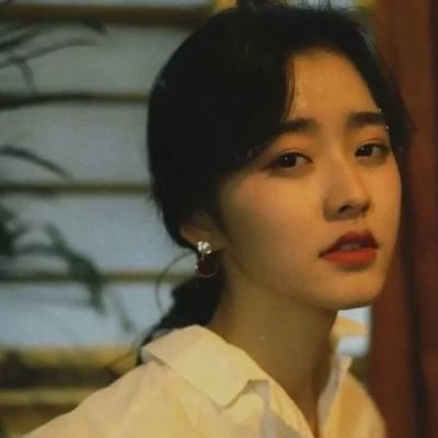 高冷女生头像 伤感 女生头像唯美高冷个性