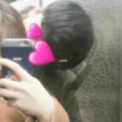 情侣头像 一男一女情头非主流 拿手机的头像女 情侣