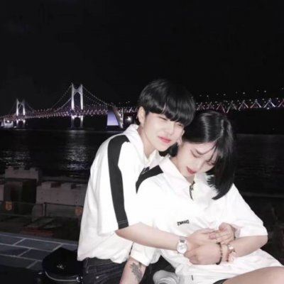 最潮流的情侣头像一男一女一人一张 帅气情头一男一女