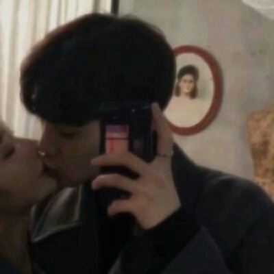 最潮流的情侣头像一男一女一人一张 帅气情头一男一女