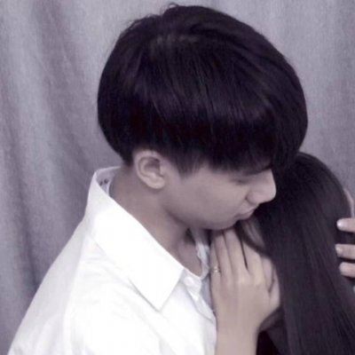 最潮流的情侣头像一男一女一人一张 帅气情头一男一女