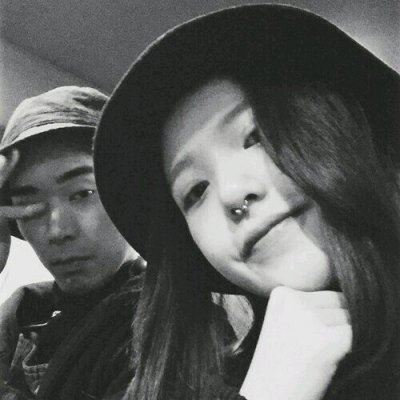 黑白高清情侣头像一男一女 黑白系情侣头像高清