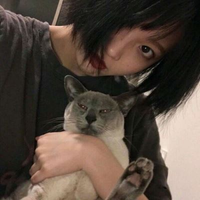 帅气女生头像短发 帅气女生短发图片