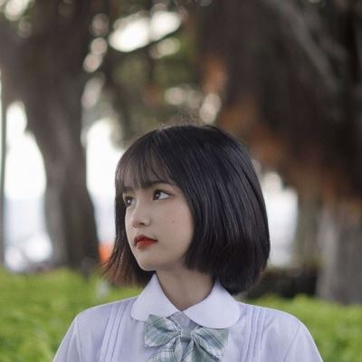 同一个小姐姐系列头像10张 我头像是个小姐姐