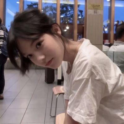 搞怪个性女头像卡通 搞怪个性女头动漫
