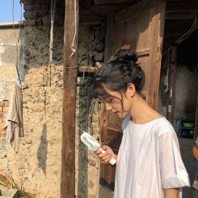 同一个人女生照片头像 网图女生头像同一个人