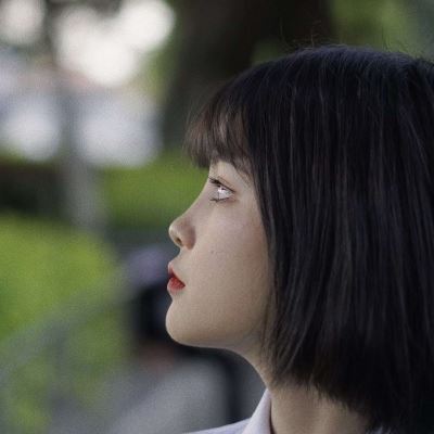 同一个小姐姐系列头像10张 我头像是个小姐姐