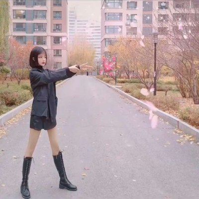抖音爱心发射情侣头像 抖音现在最火的图片火的情侣头像