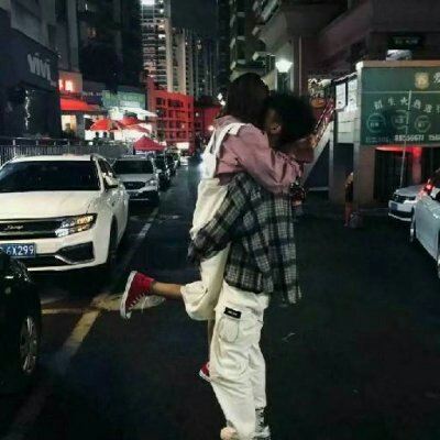 情侣恩爱甜蜜头像双人两张 图片头像 情侣 一对一 幸福