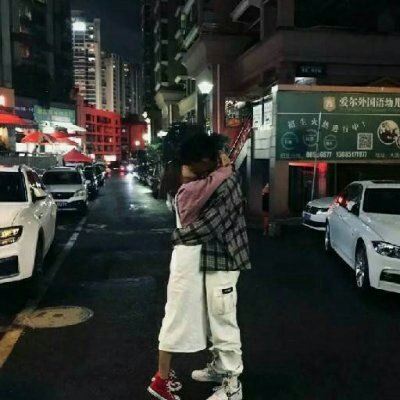 情侣恩爱甜蜜头像双人两张 图片头像 情侣 一对一 幸福