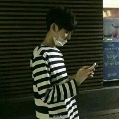 时尚情侣头像一人一张 时尚情头一人一半