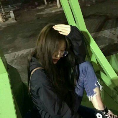 时尚情侣头像一人一张 时尚情头一人一半