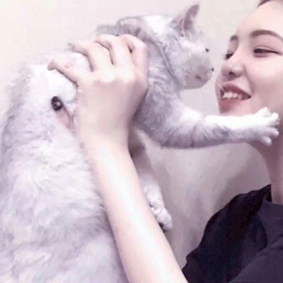 男女抱猫情侣头像图片 女生抱着猫的情侣头像