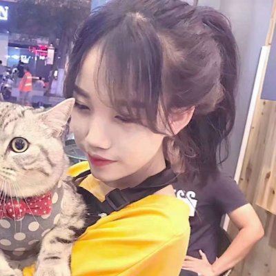 男女抱猫情侣头像图片 女生抱着猫的情侣头像