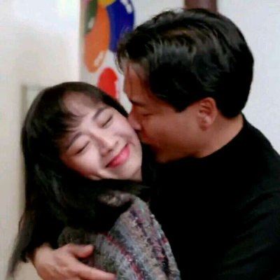 qq炫舞情侣头像一对 牵手奔跑的情侣头像