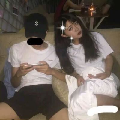 个性的情侣头像一人一半 qq情侣头像情侣专用 一对个性