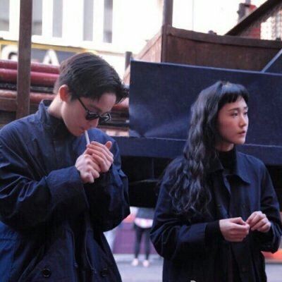 情侣头像两人在一张 两队情侣的情侣头像