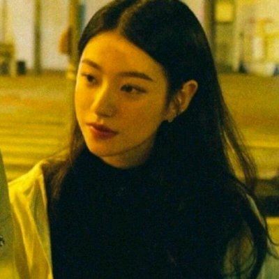伤感一点的头像男生 唯美伤感情侣头像一男一女