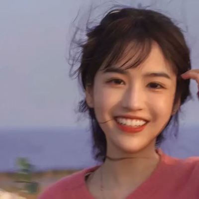 温柔女头真人 温柔女头真人侧脸