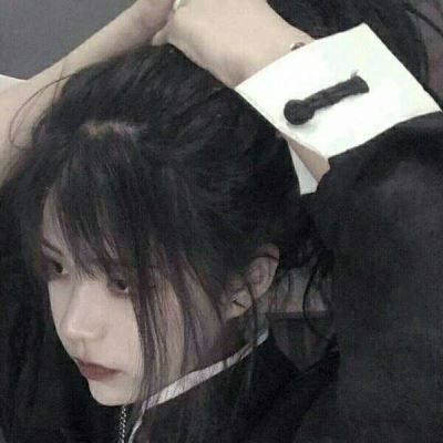 成熟风的头像 甜酷风格女生头像