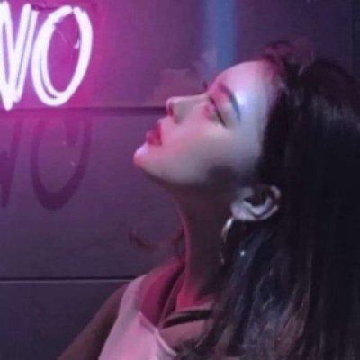 忧伤情头一左一右 伤感情侣头像一左一右