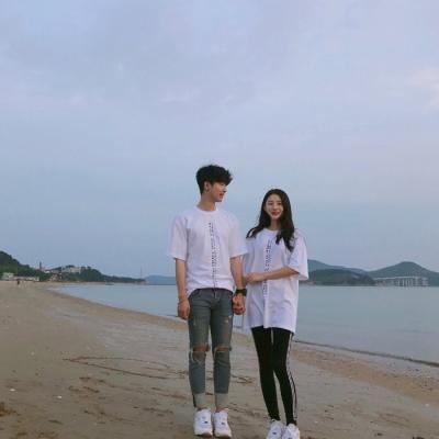 蓝色海边情侣头像 蓝色大海情侣头像