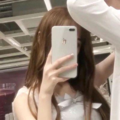 手机遮脸情头一男一女 手机遮脸情头一男一女高冷霸气