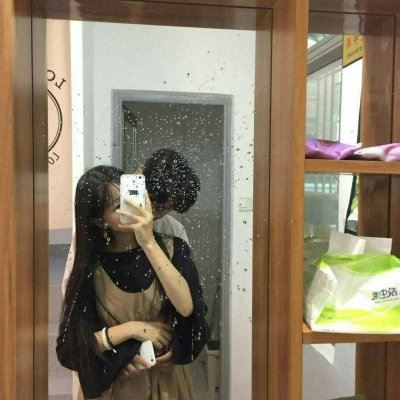 手机遮脸情头一男一女 手机遮脸情头一男一女高冷霸气