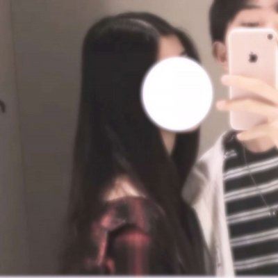 手机遮脸情侣头像一人一张 情侣头像遮脸的