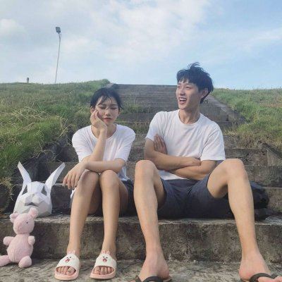 情侣头像手牵手一对 情头 牵手