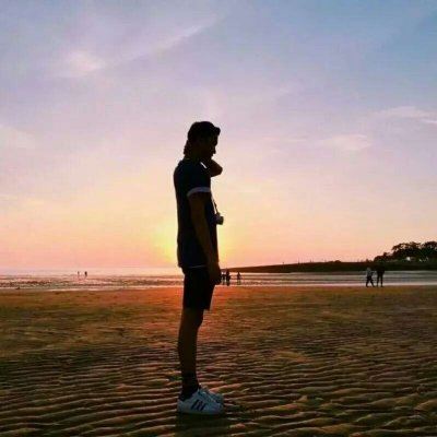 夕阳影子照片情侣头像 影子情侣头像一对两张较新颖的