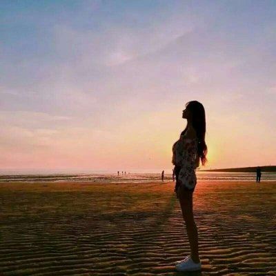 夕阳影子照片情侣头像 影子情侣头像一对两张较新颖的