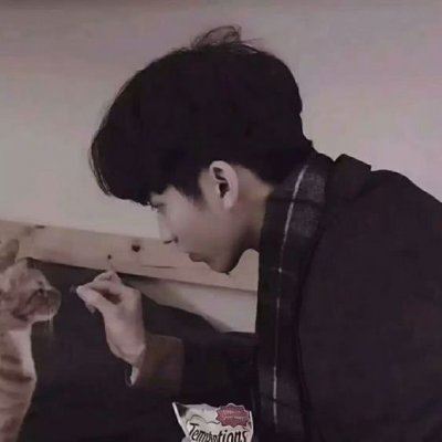 个性一点的情头一人一张 个性的情头一人一半