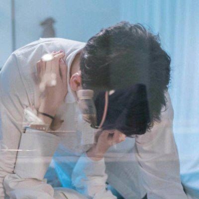 情侣头像 一男一女情头侧脸 侧身情侣头像一男一女