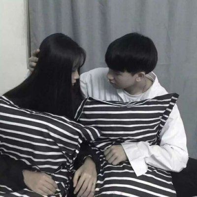 00后喜欢的情侣头像 00后个性情侣头像两张一对