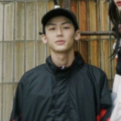 很罕见又很好看的情侣头像不露脸 看不出来的单人情侣头像