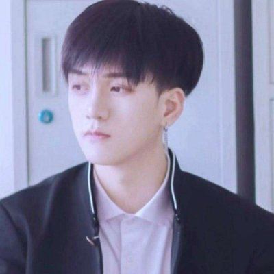 今天她也是如此个性情侣头像 个性情头过年