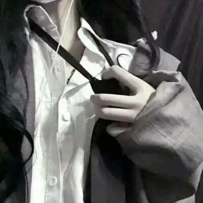 情侣头像上半身 半身情侣头像不要两人在一起