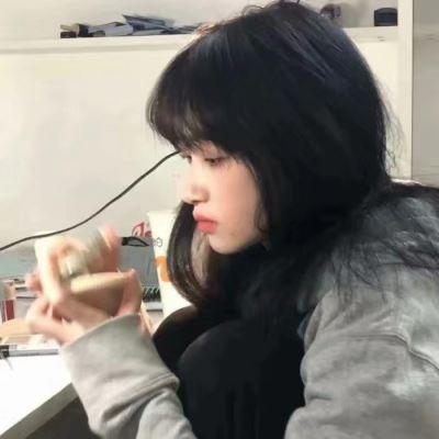 qq头像图片真人女生 网图真人照片女生头像