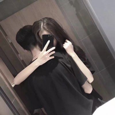 好看的情侣头像挡脸 情侣头像用手机挡脸双人
