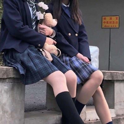 jk制服女生头像暗黑系 jk制服女生头像闺蜜两人一人一张