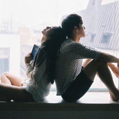 情侣装情头图片 情侣比心图片